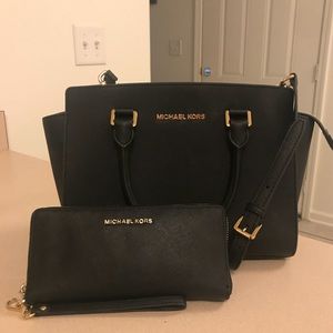 Micheal Kors bag (wallet no longer available)